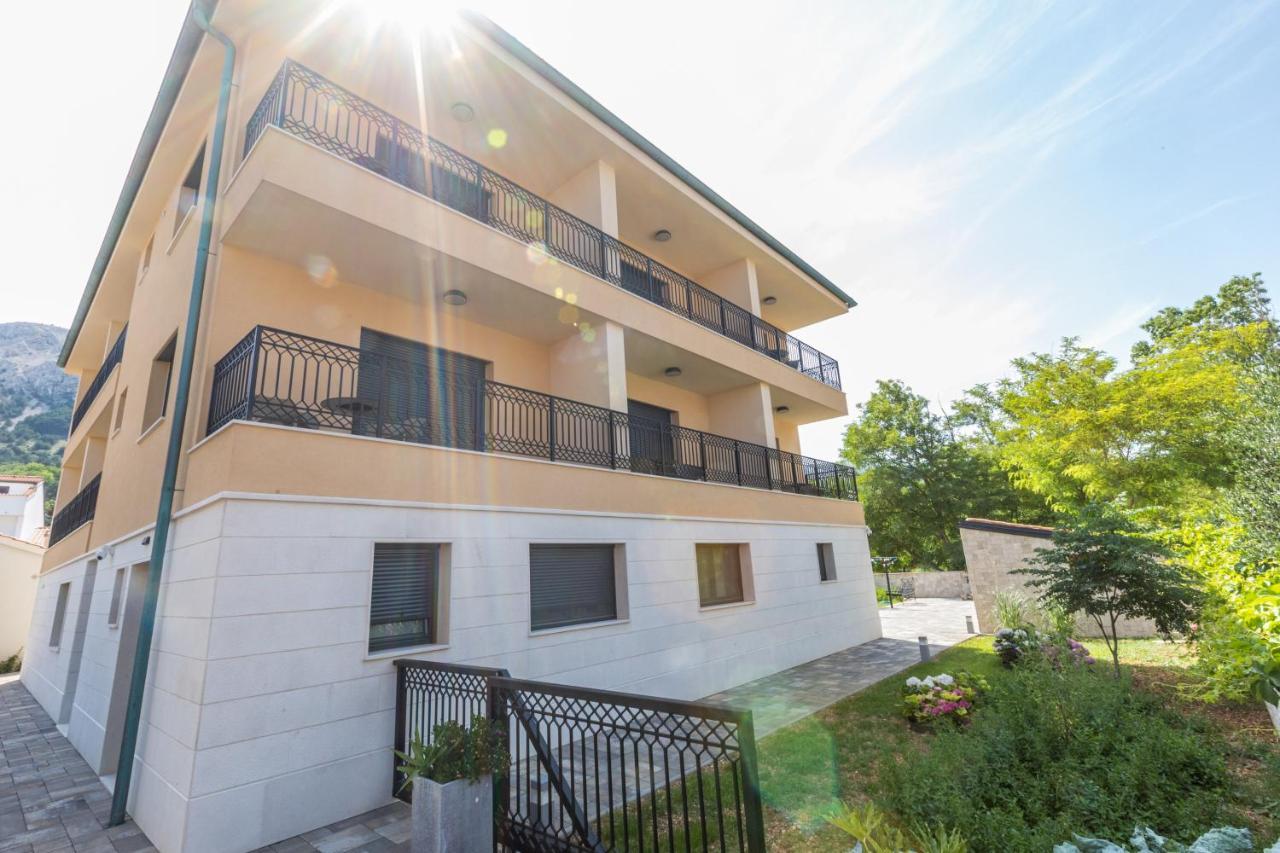Vila Iris Baska 2 Hotell Exteriör bild